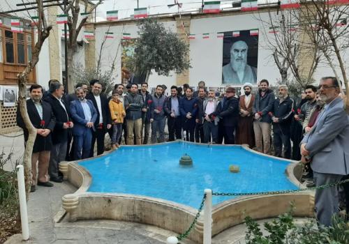 تجدید بیعت خبرنگاران و اهالی رسانه قم با آرمان‌های امام راحل